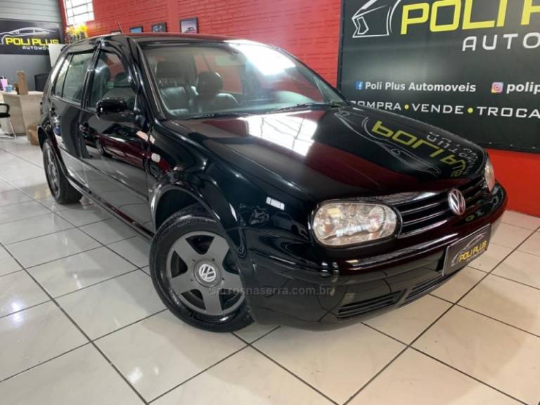 VOLKSWAGEN - GOLF - 2003/2004 - Preta - R$ 31.900,00