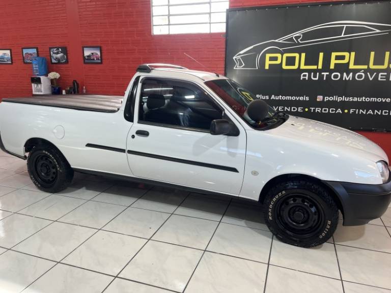 FORD - COURIER - 2003/2004 - Branca - R$ 27.900,00
