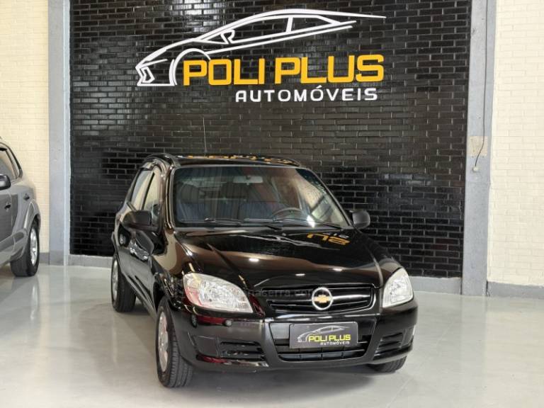 CHEVROLET - CELTA - 2009/2010 - Preta - R$ 28.900,00