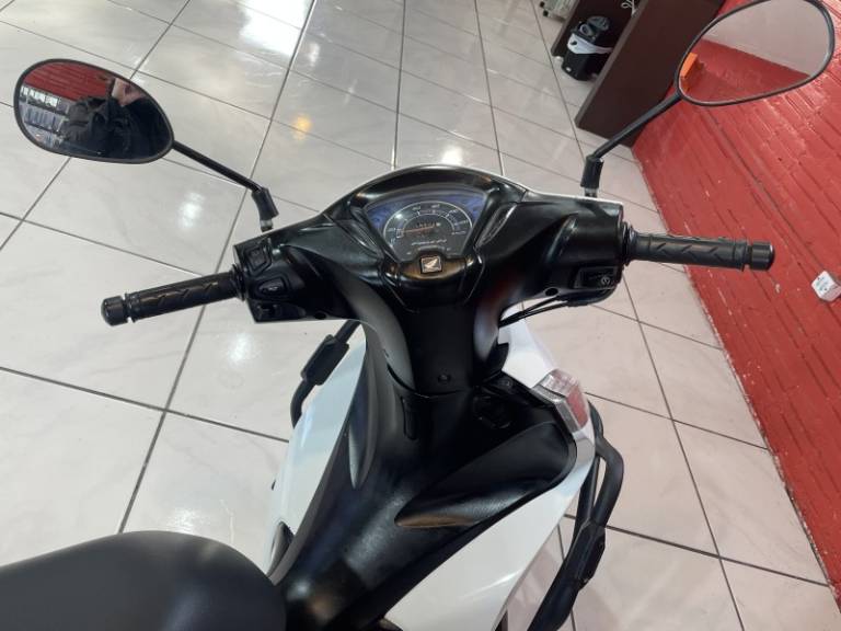 HONDA - BIZ 110I - 2019/2019 - Branca - R$ 11.900,00