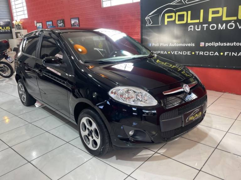 FIAT - PALIO - 2012/2013 - Preta - R$ 36.900,00
