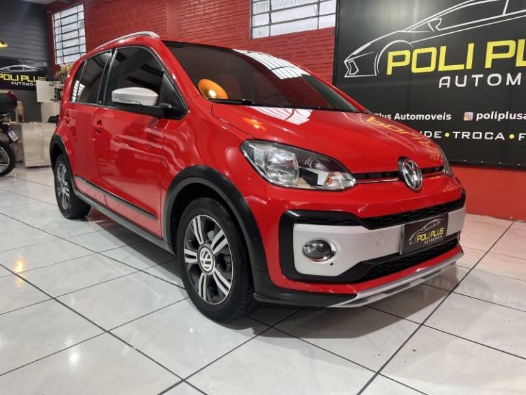 VOLKSWAGEN - UP - 2018/2019 - Vermelha - R$ 68.900,00