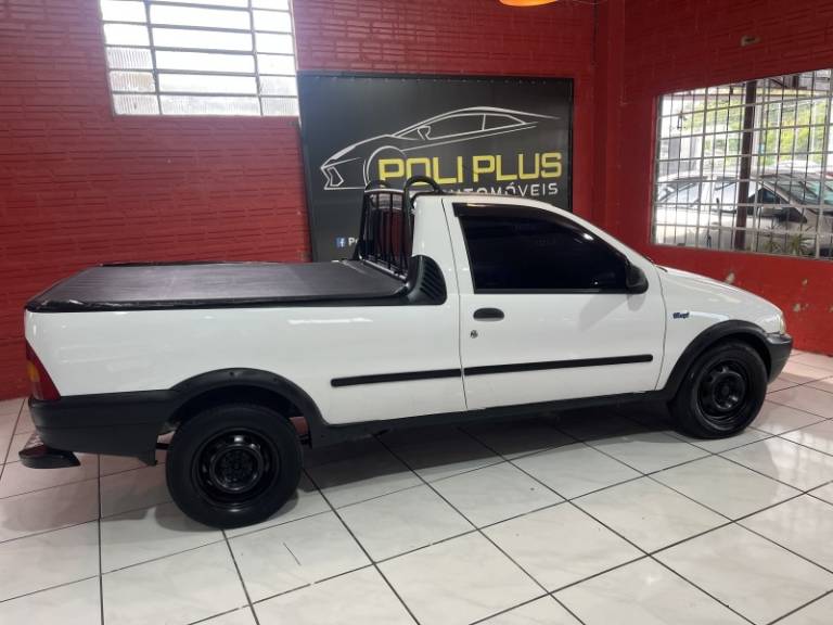 FIAT - STRADA - 1999/1999 - Branca - R$ 23.900,00