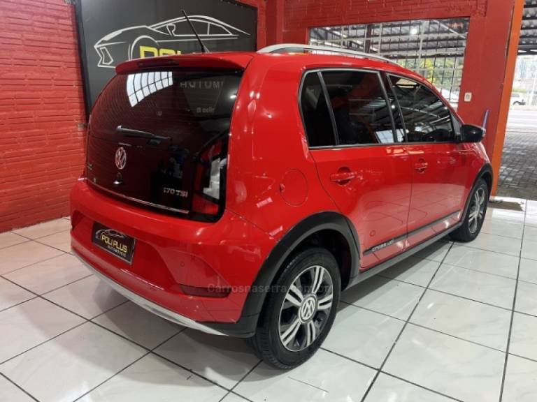 VOLKSWAGEN - UP - 2018/2019 - Vermelha - R$ 68.900,00