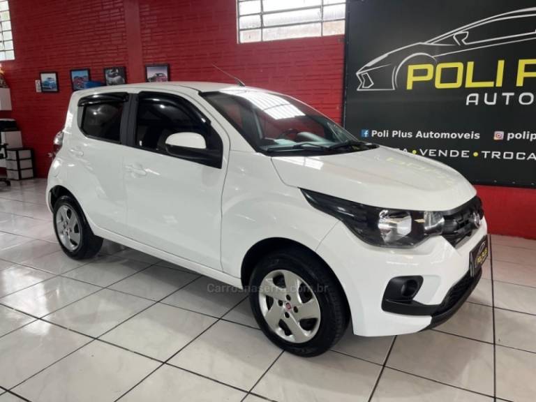 FIAT - MOBI - 2017/2018 - Branca - R$ 45.900,00