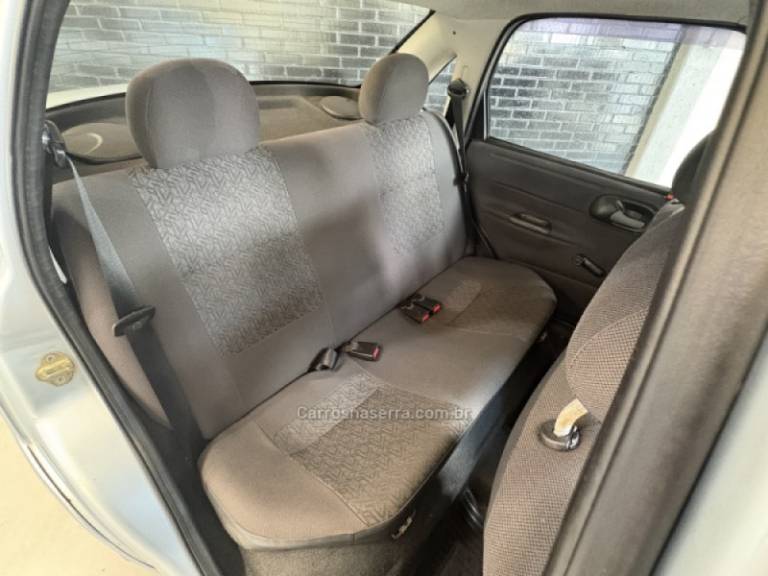 CHEVROLET - CLASSIC - 2008/2008 - Prata - R$ 21.900,00