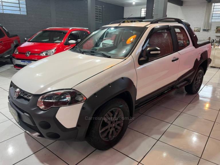 FIAT - STRADA - 2012/2013 - Branca - R$ 57.900,00