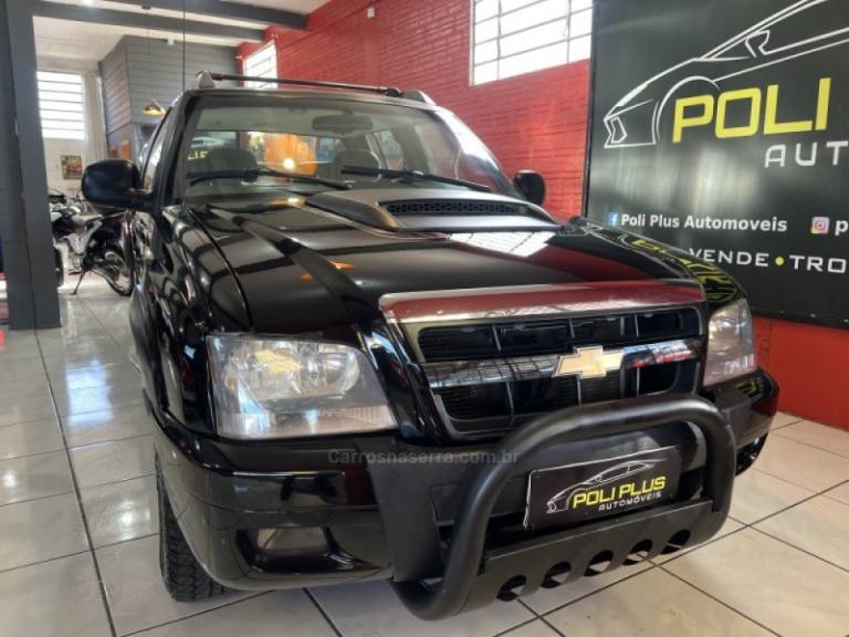 CHEVROLET - S10 - 2010/2011 - Preta - R$ 69.900,00