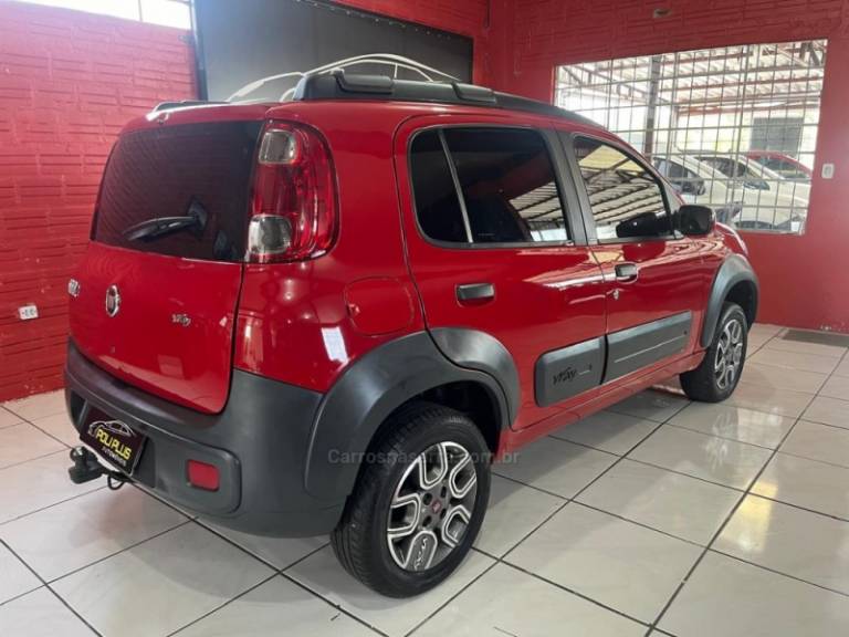 FIAT - UNO - 2013/2014 - Vermelha - R$ 36.900,00