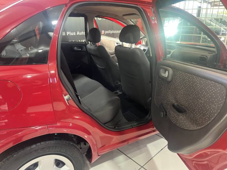 CHEVROLET - CORSA - 2009/2009 - Vermelha - R$ 32.900,00