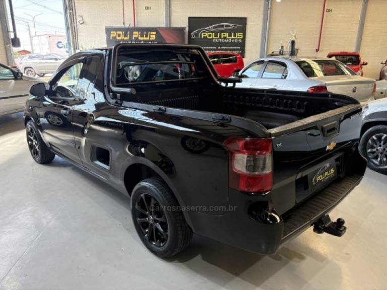 CHEVROLET - MONTANA - 2013/2013 - Preta - R$ 43.900,00