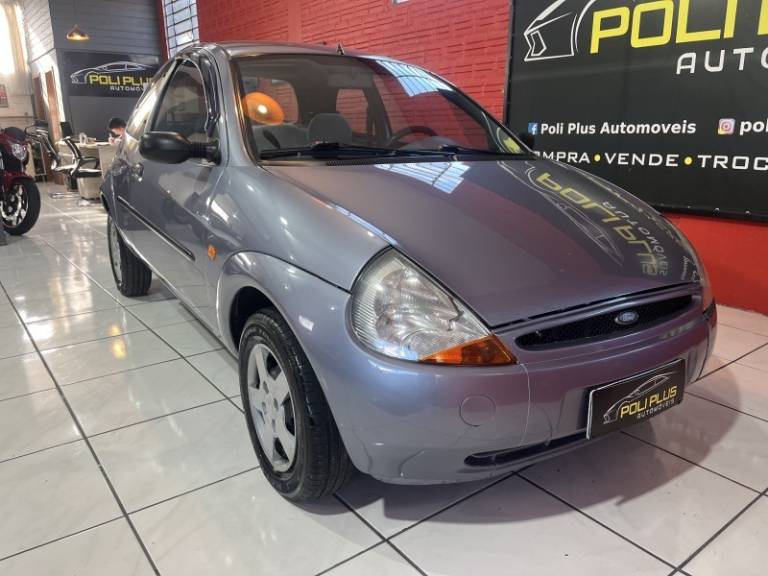 FORD - KA - 1998/1999 - Cinza - R$ 16.900,00