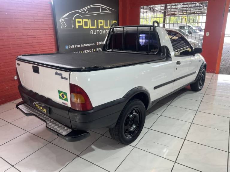 FIAT - STRADA - 1999/1999 - Branca - R$ 23.900,00