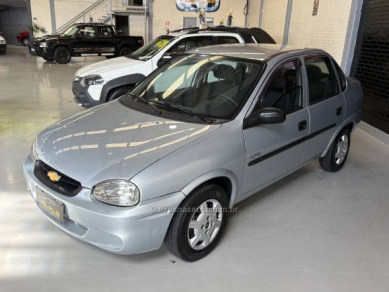 CHEVROLET - CLASSIC - 2008/2008 - Prata - R$ 21.900,00